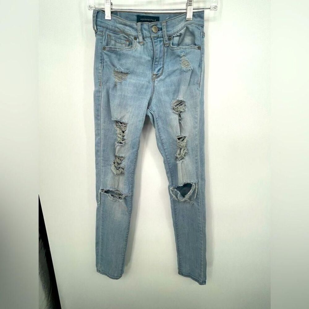Aeropostale blue jeans size‎ 0 with rips